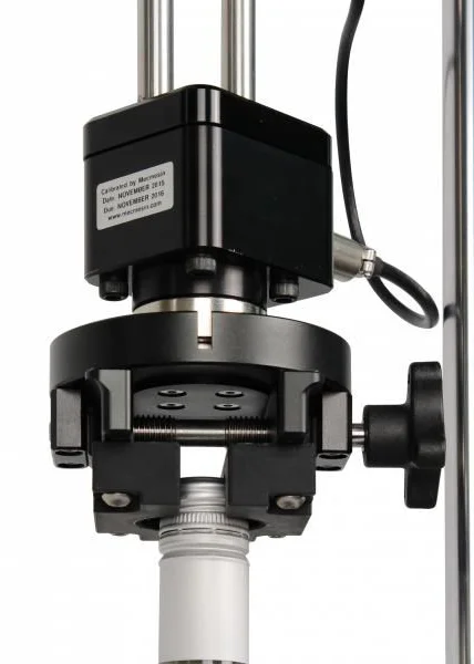 Detal uchwytu do pomiaru momentu zamknięcia Stelvin w&nbsp;systemie Vortex