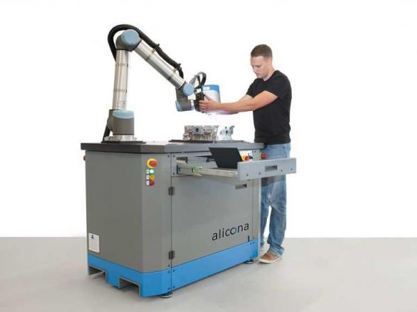 zrobotyzowane-stanowisko-pomiarowe-Alicona-Cobot