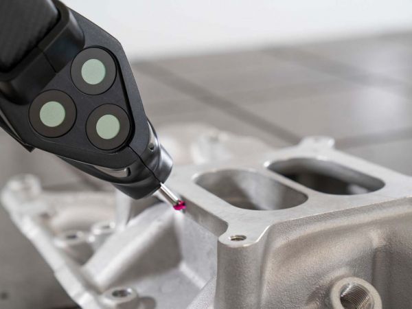 przenosna-wspolrzednosciowa-maszyna-pomiarowa-CMM-HandyPROBE