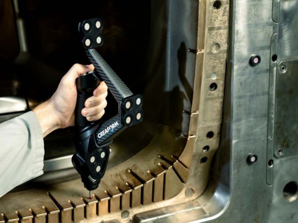 przenosna-wspolrzednosciowa-maszyna-pomiarowa-CMM-HandyPROBE