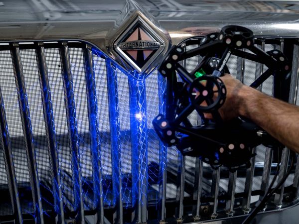 metrascan3d-scanning-automotive-shiny