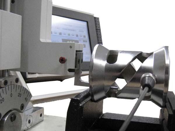 automatyczny-twardosciomierz-esatest-mtr-x
