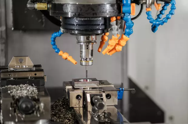 Pomiar powierzchni stali nierdzewnej przed obróbką